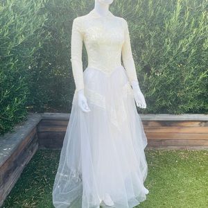 Vintage Bohemian Lace Wedding Dress